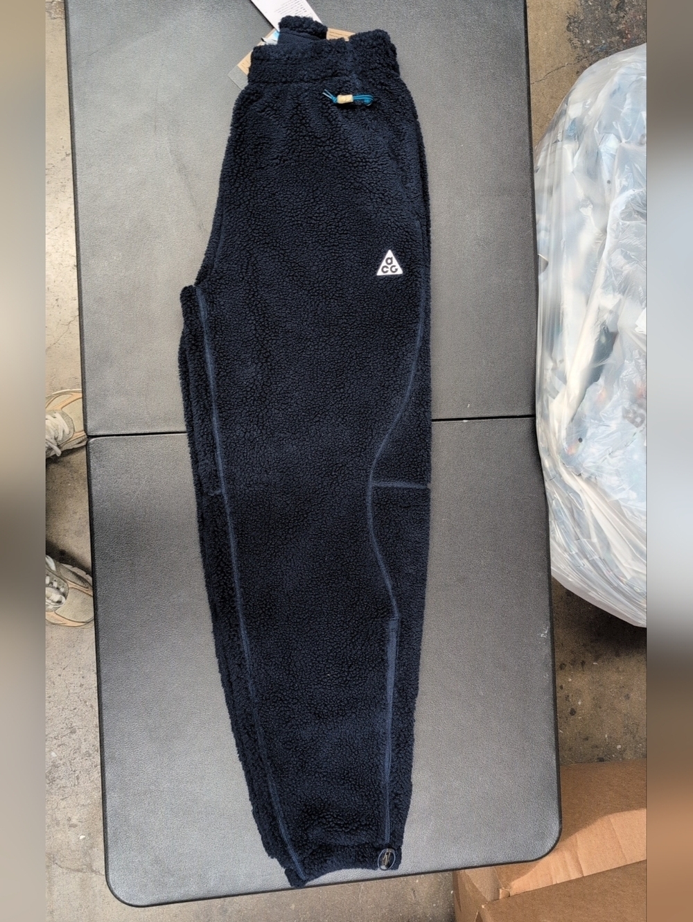 Women's Nike ACG Therma-FIT ADV Windproof Sweatpants Size Medium